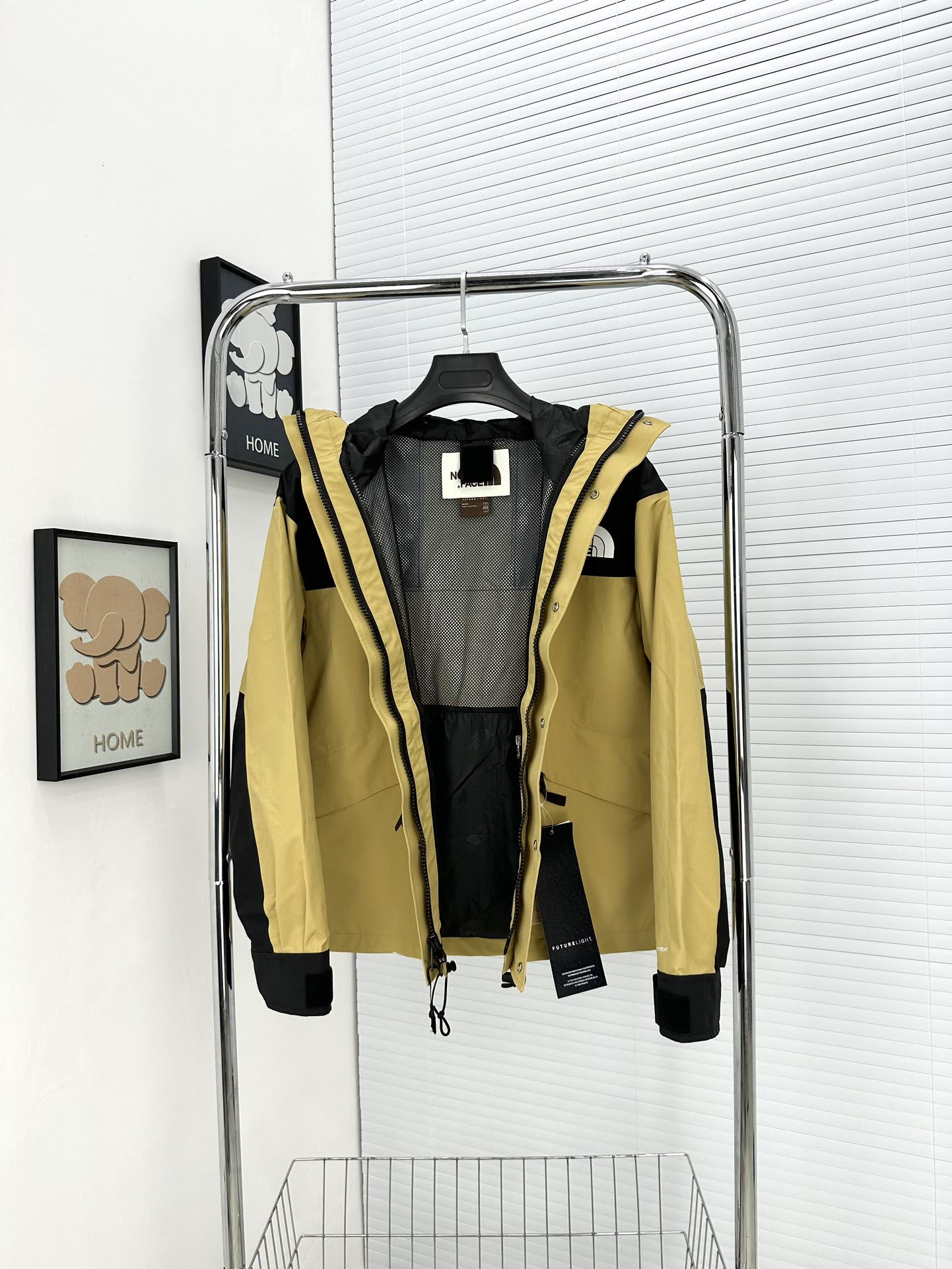 The North Face 1986 Mountain Jacket NF0A5J5N The North Face 1986 Mountain Jacket NF0A5J5N